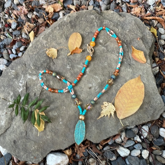 Handmade Boho Necklace Leaf Centre & Peach & Turquoise Beads & Matching Earrings - Picture 3 of 12